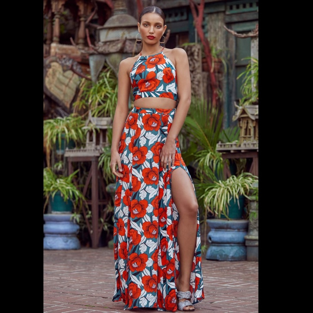 Lulu’s Two-Piece Floral Crop top and Maxi Dress